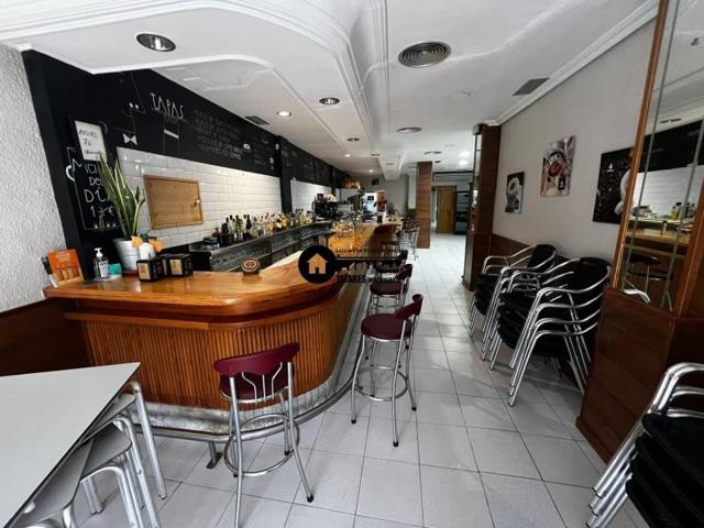 Local comercial en alquiler en Albacete, Corte Ingles Nuevo photo 0