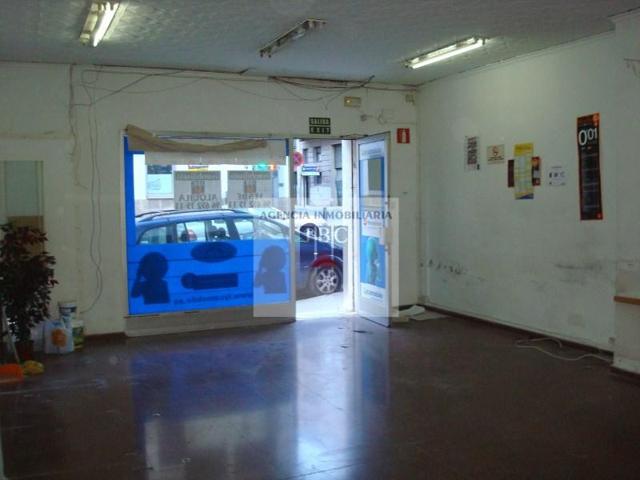 Local comercial en alquiler en Alcoy-Alcoi photo 0