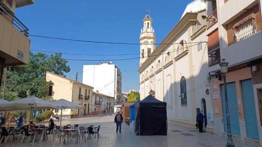 Local comercial en alquiler en Valencia, Patraix photo 0