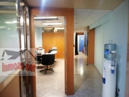 Local comercial en venta en Barcelona, La Verneda i la Pau photo 0