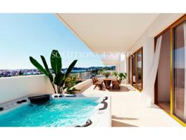 Apartamento en venta en Fuengirola photo 0