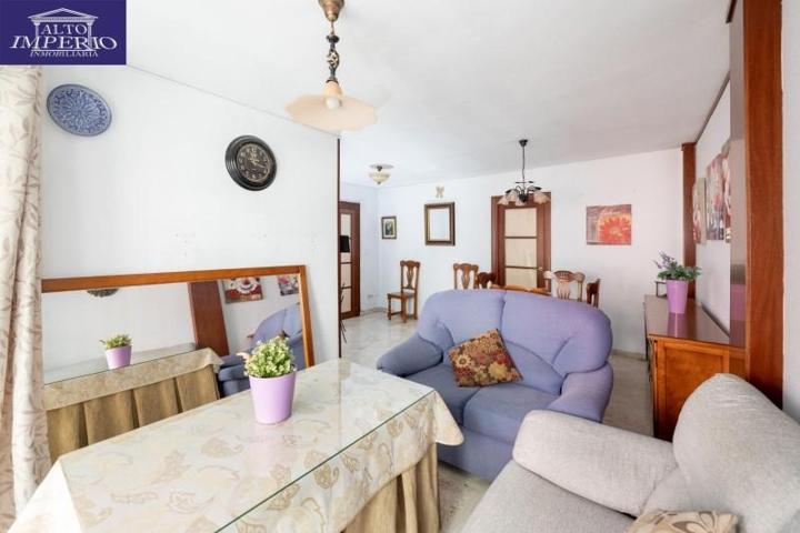 Piso en venta en Granada, Centro photo 0