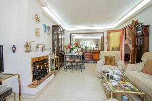 Adosada en venta en Ginés photo 0