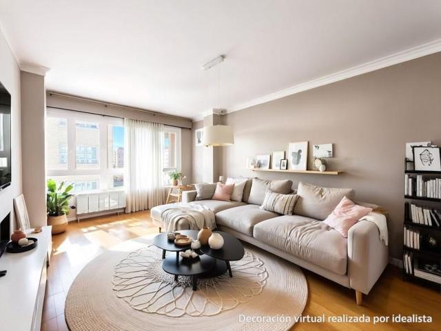 Piso en venta en Vitoria-Gasteiz, Vitoria-Gasteiz photo 0