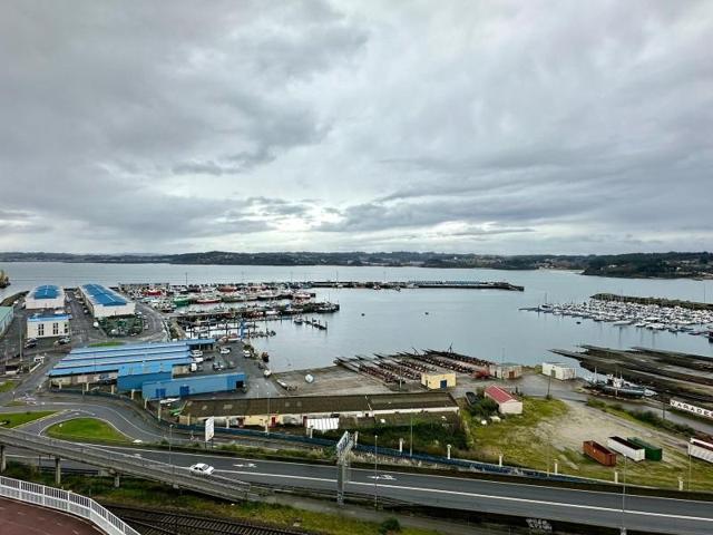 Piso en venta en A Coruña, Los Castros - Castrillón photo 0