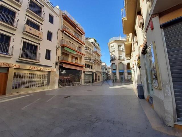 Local comercial en alquiler en Sitges photo 0