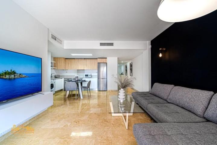 Apartamento en venta en Torrevieja, Punta Prima photo 0