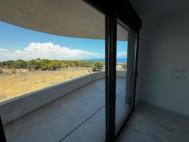 Bungalow en venta en Torrevieja, Punta Prima photo 0