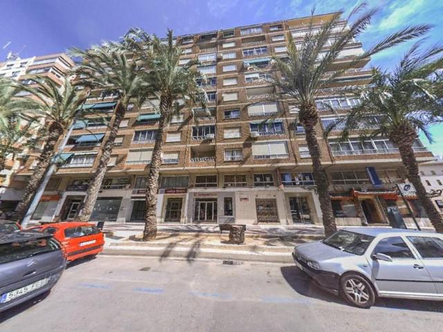 Entresuelo en alquiler en Alzira, Avenida Luis Suñer photo 0