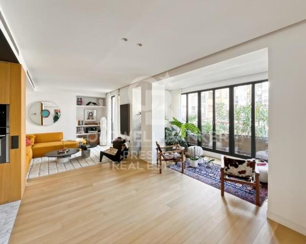 Piso en venta en Barcelona, Dreta de l'Eixample photo 0