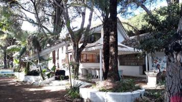 Chalet en venta en Marbella, Cabopino photo 0