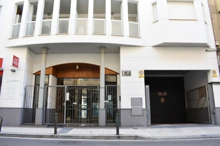 Garaje en alquiler en Zaragoza, Paseo Sagasta photo 0