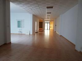 Local comercial en alquiler en Baena, Zona Juncal-San Antón photo 0