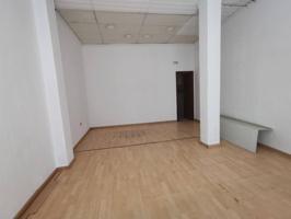 Local comercial en alquiler en Baena, Centro-Ensanche photo 0