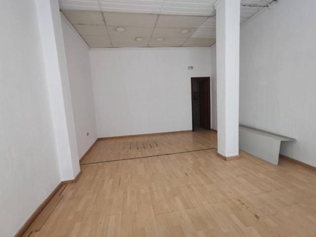 Local comercial en alquiler en Baena, Centro-Ensanche photo 0