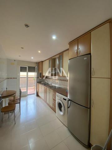 Piso en alquiler en Manzanares, Paseo del Rio photo 0