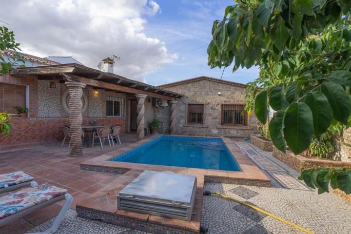 Chalet en alquiler en Alhaurín el Grande, El Cigarral - Dehesa - Borrajo photo 0