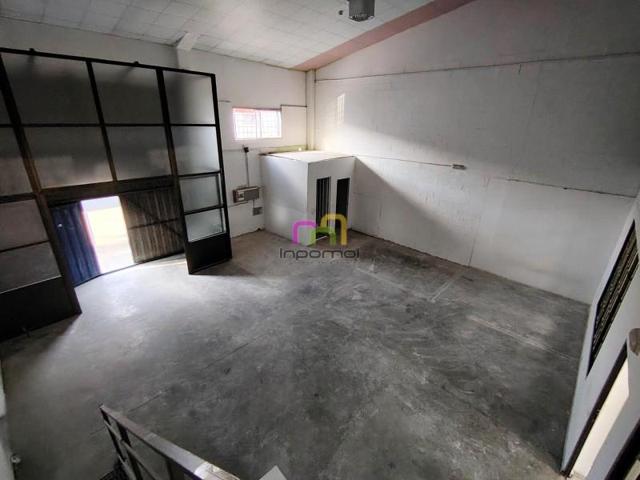 Nave industrial en alquiler en Badajoz, Pol. Ind. El Nevero photo 0