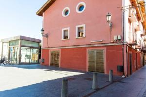 Local comercial en alquiler en Jaca, Centro photo 0