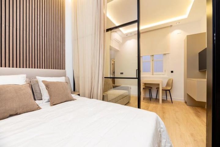 Apartamento en alquiler en Madrid, Almagro photo 0