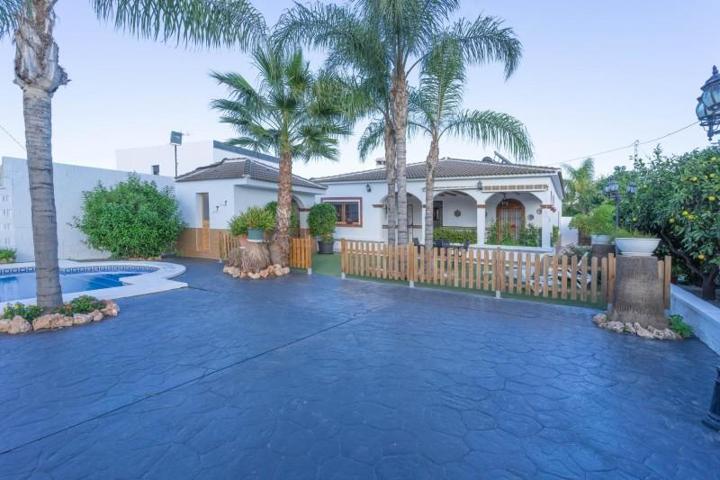 Chalet en alquiler en Alhaurín el Grande, El Cigarral - Dehesa - Borrajo photo 0