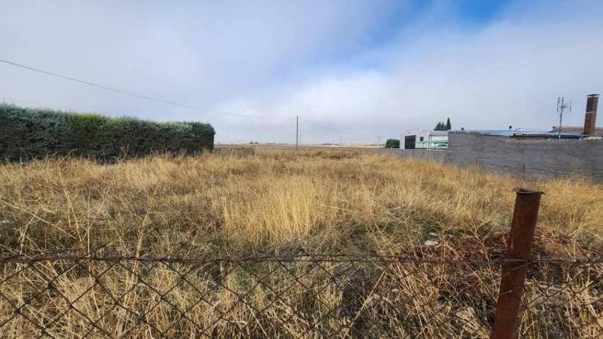 Terreno en venta en Ugena photo 0