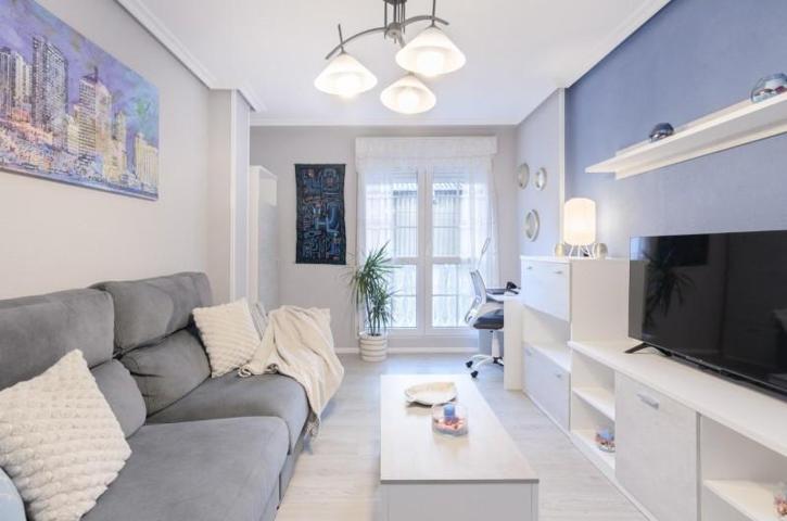 Piso en venta en Langreo, Sama photo 0