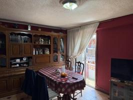 Piso en venta en Manises, El Mercado photo 0