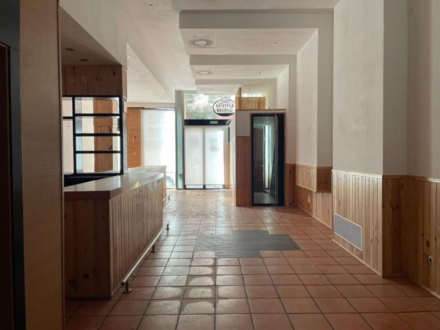Local comercial en venta en Ponferrada, Centro photo 0