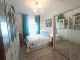 Piso en venta en Avilés, Avilés photo 0