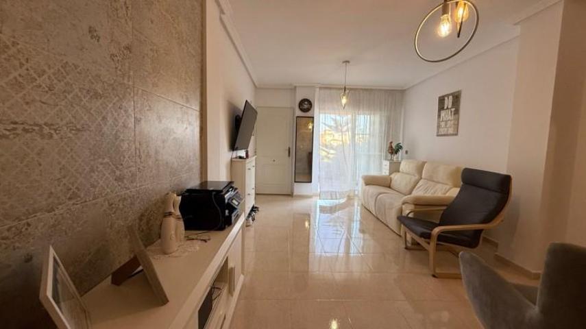 Apartamento en venta en Orihuela photo 0