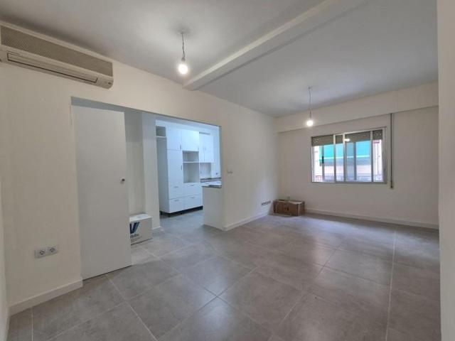 Piso en venta en Alicante, Carolinas Altas photo 0