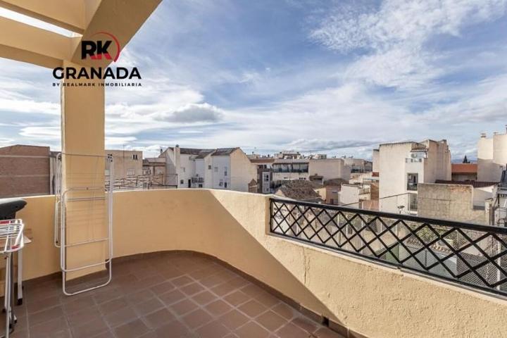 Aticos en venta en Maracena, Zona metropolitana photo 0