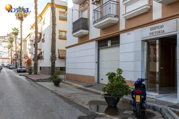 Piso en venta en Salobreña, Centro photo 0