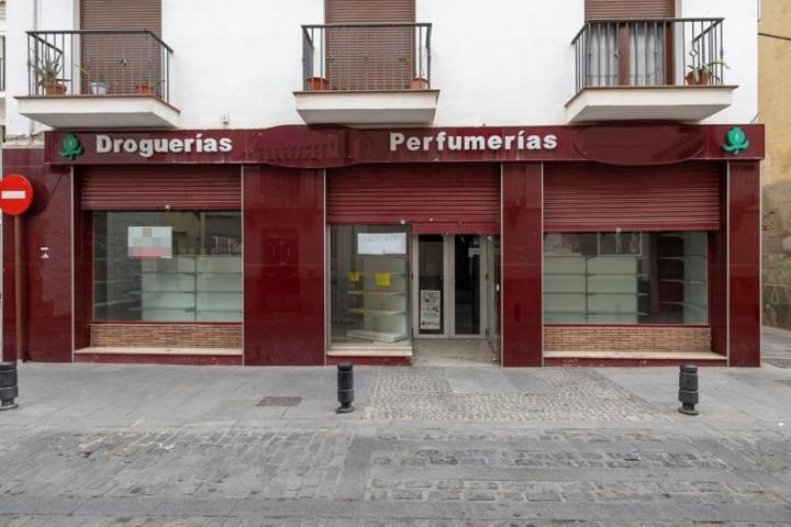 Local comercial en venta en Santa Fe, Calle real photo 0