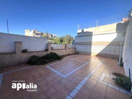 Piso en venta en Sentmenat, CENTRE photo 0
