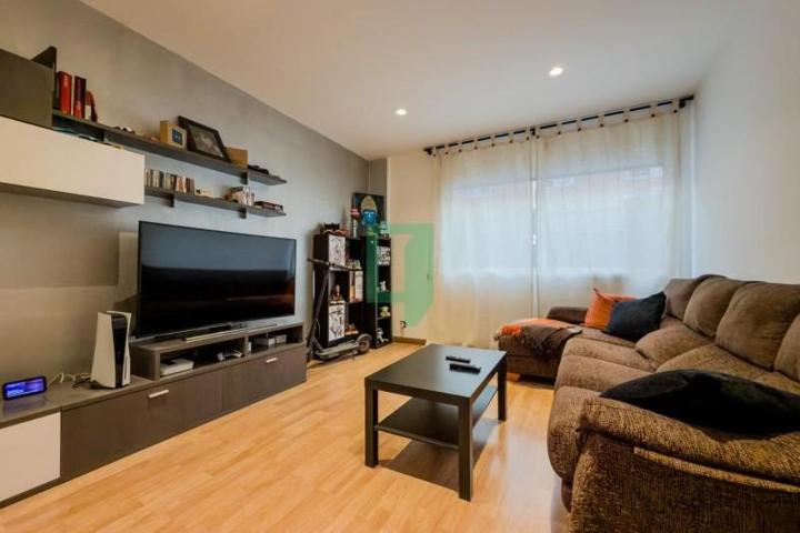 Piso en venta en Badalona, Carrer de Sicília, 08917 photo 0