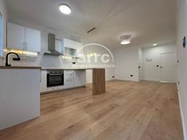 Piso en venta en Mataró, Cerdanyola nord photo 0