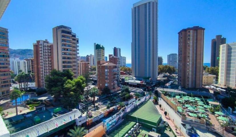 Apartamento en venta en Benidorm, Levante photo 0