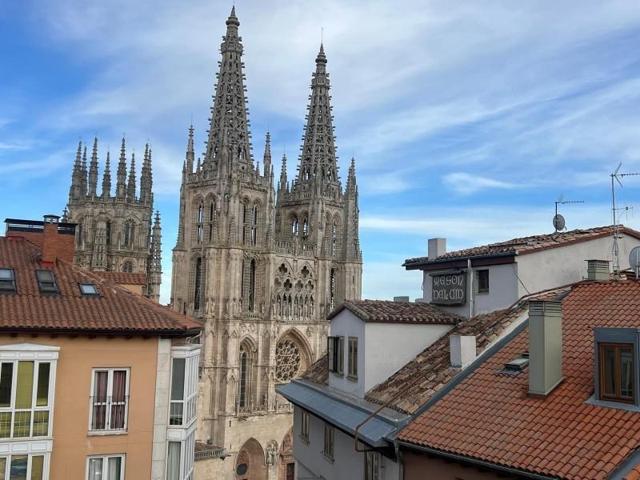 Apartamento en venta en Burgos, Casco antiguo photo 0