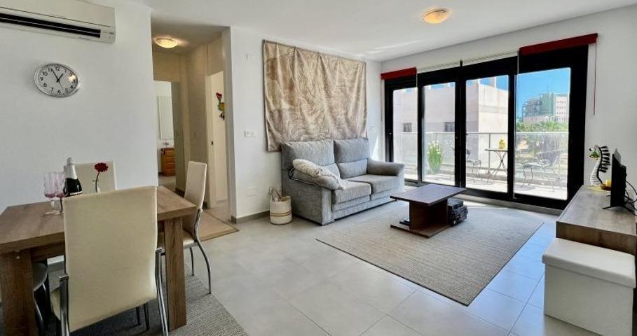 Bungalow en venta en Pilar de la Horadada, Pueblo Latino photo 0