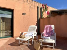 Adosada en venta en Sant Pere Pescador, Centre photo 0