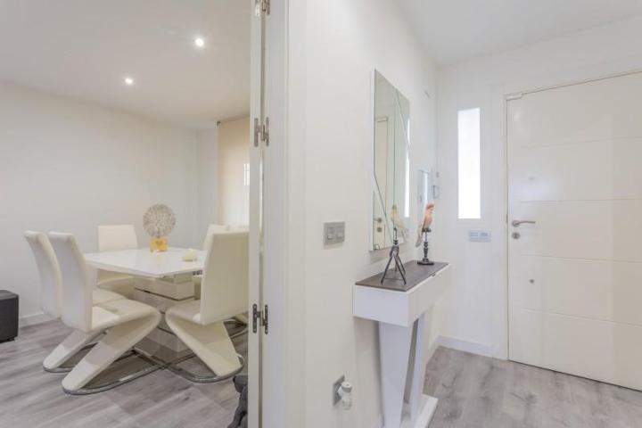 Adosada en venta en Las Gabias, A la Salida de las Gabias photo 0