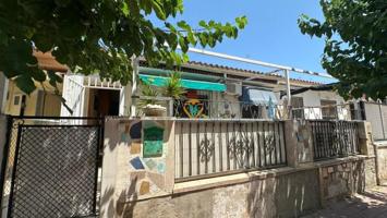 Adosada en venta en Benidorm, Colonia Madrid photo 0