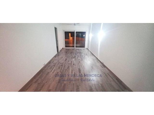 Piso en venta en Es Castell photo 0