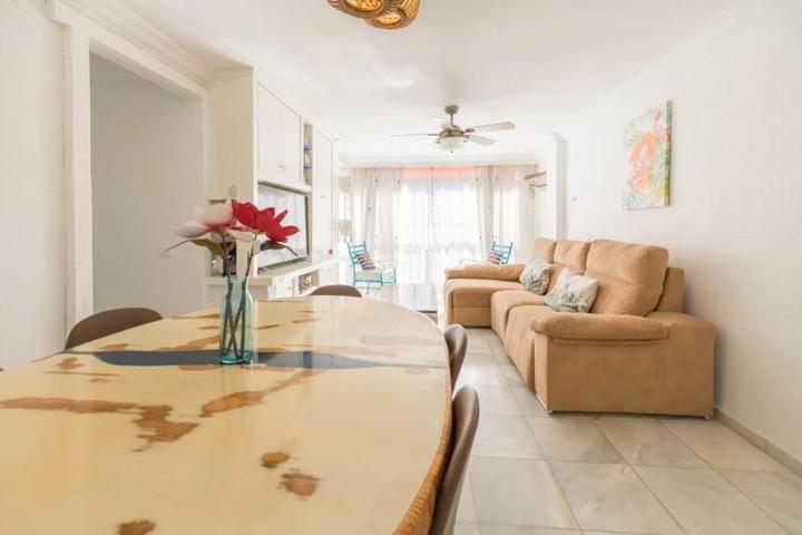 Apartamento en venta en San Pedro de Alcántara, Centro photo 0
