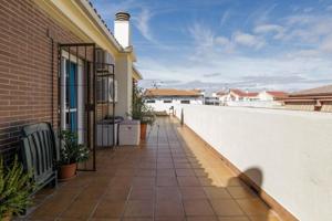 Aticos en venta en Armilla, Ayuntamiento photo 0