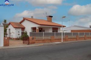 Chalet en venta en El Rompido, Playa san miguel huelva photo 0