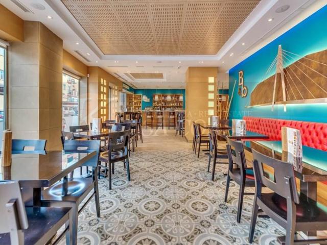 Local comercial en venta en Mijas photo 0