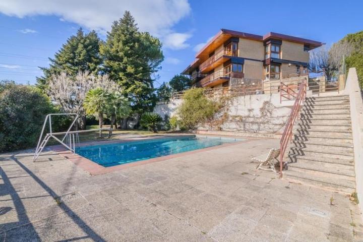 Chalet en venta en Manresa, Carretera de Vic photo 0